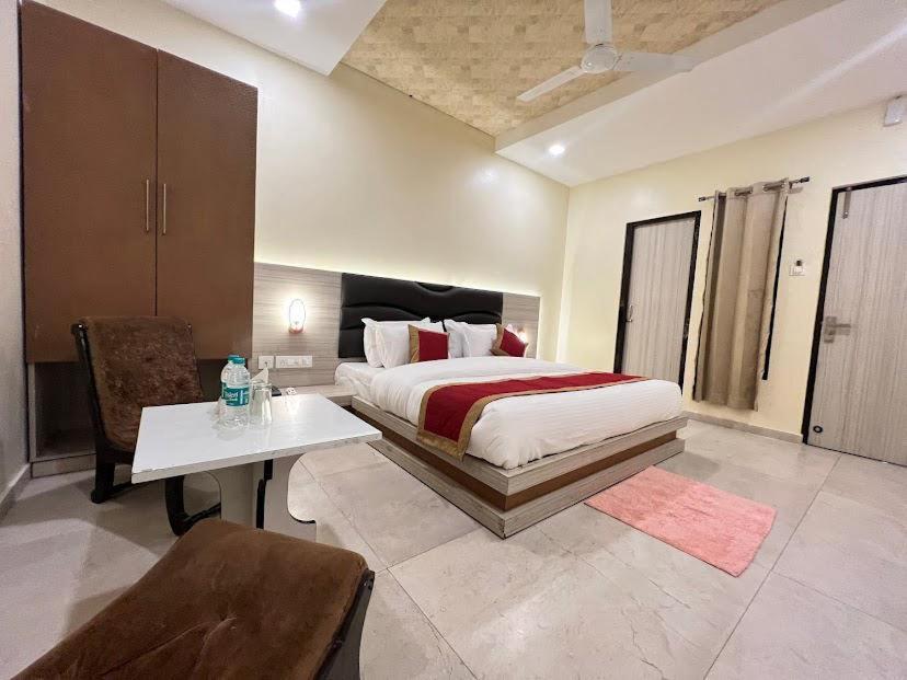 The White Orchid Dalhousie Hotel Buitenkant foto